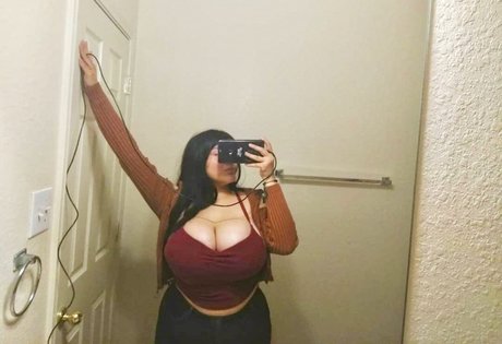 Nacktes geleaktes OnlyFans-Foto von Kim Rose