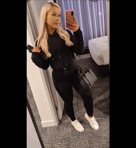 Nacktes geleaktes OnlyFans-Foto von Kimjade999