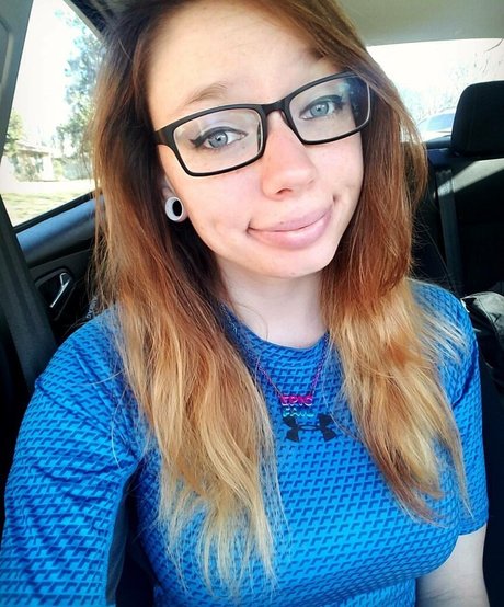 Nacktes geleaktes OnlyFans-Foto von Gabby Swears