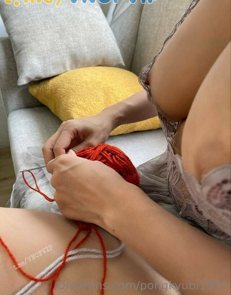 Nacktes geleaktes OnlyFans-Foto von Pong Kyubi