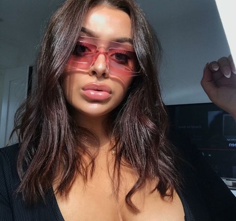 Nacktes geleaktes OnlyFans-Foto von Eleanor Evans