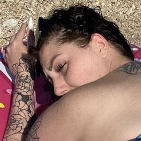 Nacktes geleaktes OnlyFans-Foto von Maddison Black