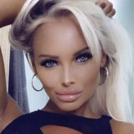 Nacktes geleaktes OnlyFans-Foto von Natashacheri