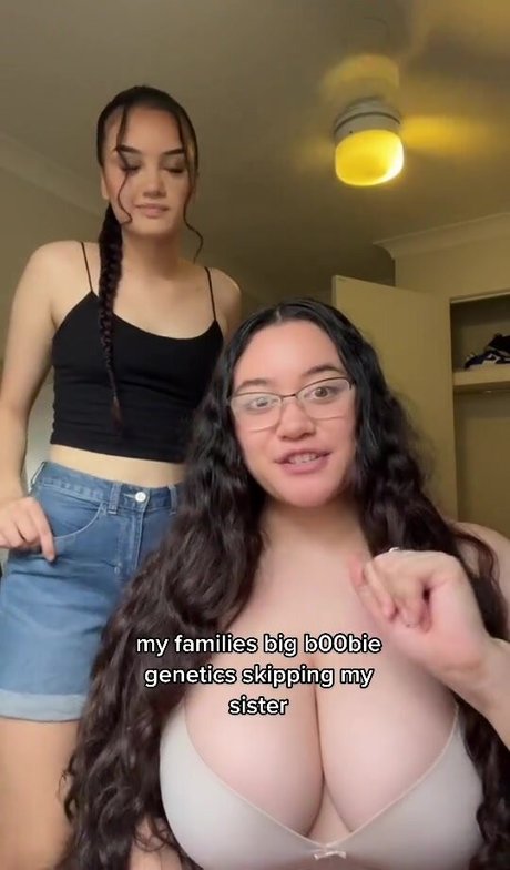 Nacktes geleaktes OnlyFans-Foto von Carragh Mahuika