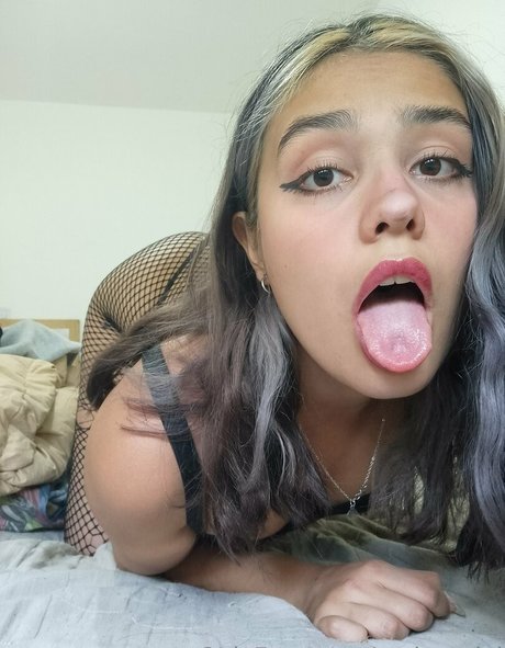 Nacktes geleaktes OnlyFans-Foto von Cutieeariel