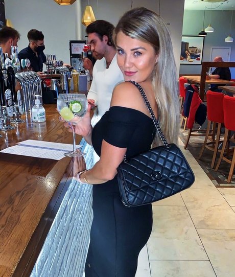Nacktes geleaktes OnlyFans-Foto von Claudia Valler