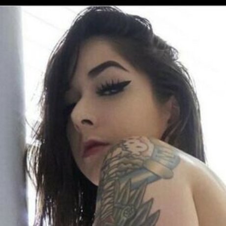 Nacktes geleaktes OnlyFans-Foto von Cuban Delight