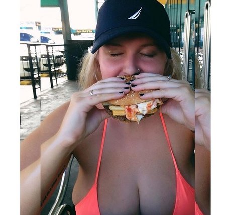 Tayla Cooper