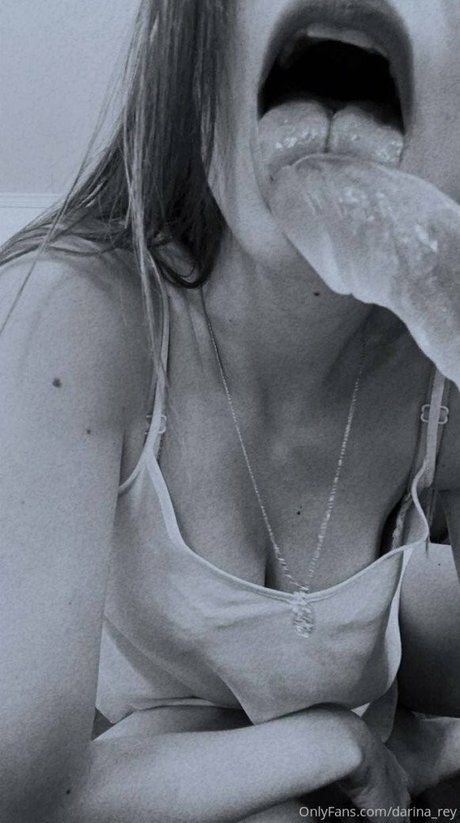 Nacktes geleaktes OnlyFans-Foto von Darina Rey