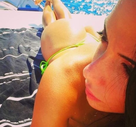 Nacktes geleaktes OnlyFans-Foto von Samira Jalil