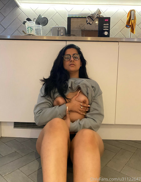 Nacktes geleaktes OnlyFans-Foto von Mel