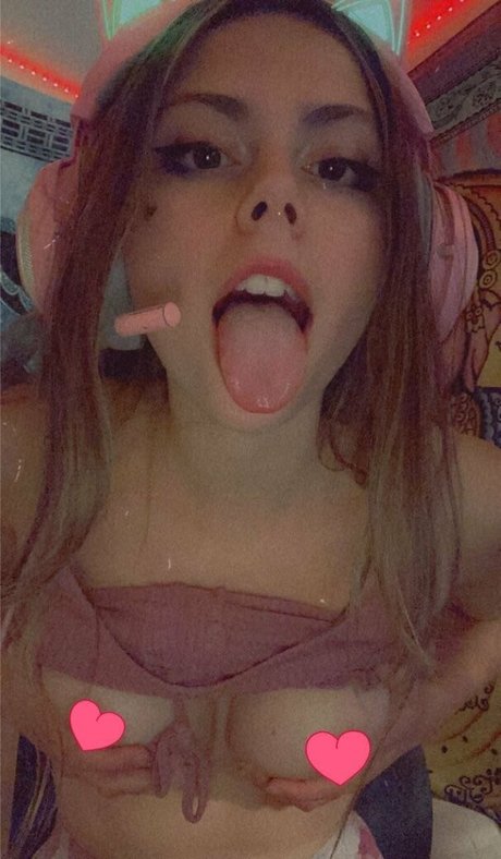 Nacktes geleaktes OnlyFans-Foto von Skittii