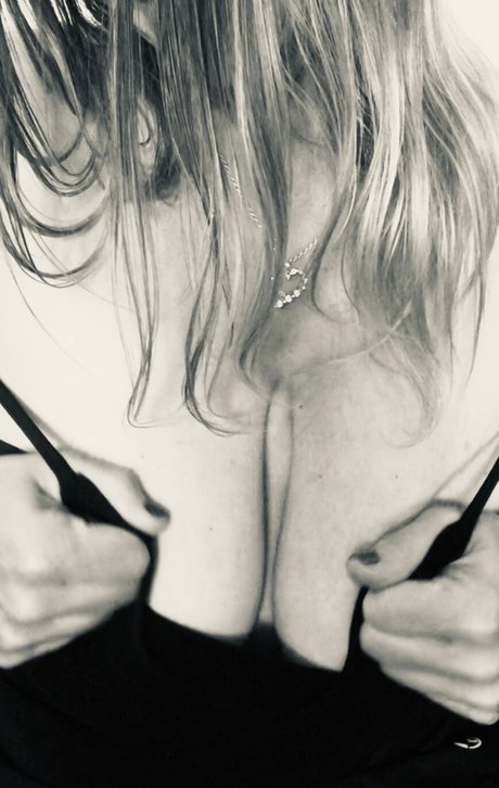 Nacktes geleaktes OnlyFans-Foto von Kisha