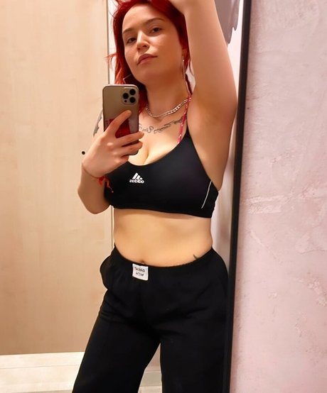 Nacktes geleaktes OnlyFans-Foto von Arzu Ylmaz