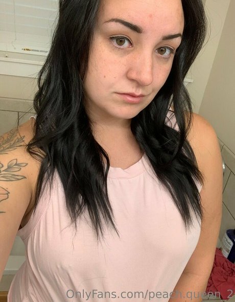 Nacktes geleaktes OnlyFans-Foto von Peach Queen2