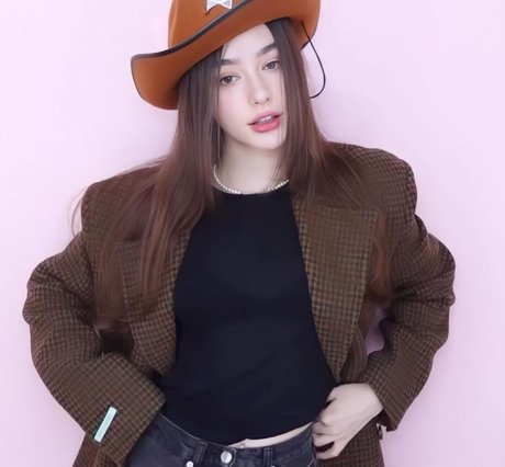 Nacktes geleaktes OnlyFans-Foto von Dasha Tarab