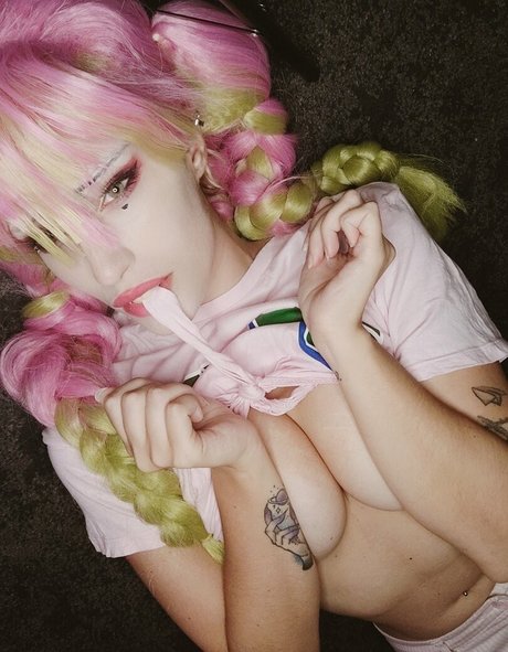 Nacktes geleaktes OnlyFans-Foto von Suzuko Elric