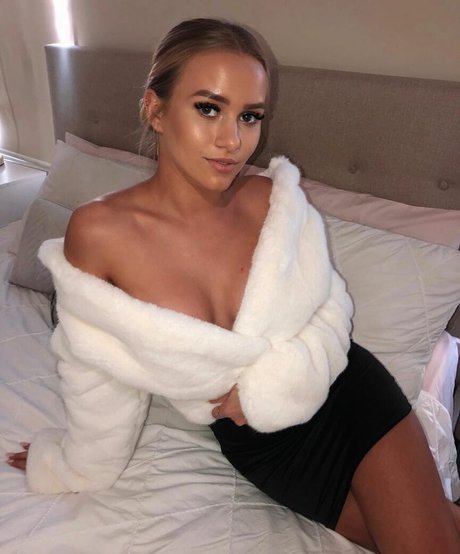 Nacktes geleaktes OnlyFans-Foto von Lauren Wheatley