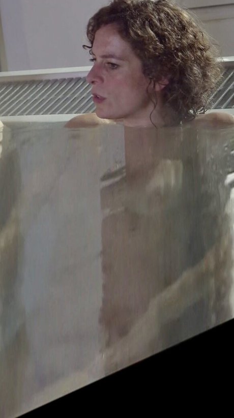 Nacktes geleaktes OnlyFans-Foto von Alex Polizzi