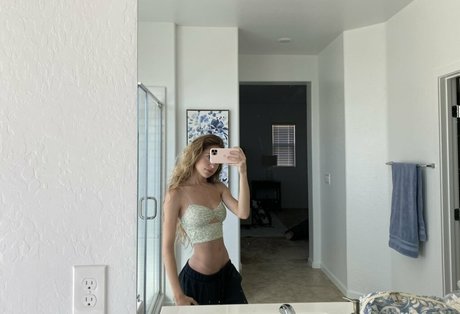 Nacktes geleaktes OnlyFans-Foto von Ryyfyy