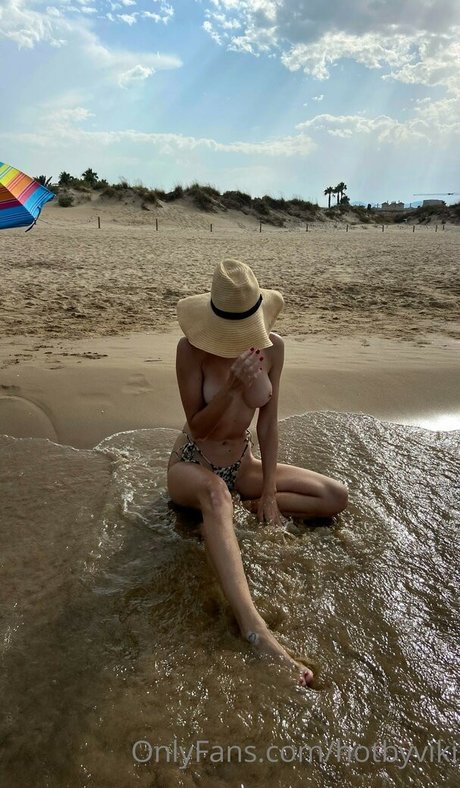 Nacktes geleaktes OnlyFans-Foto von Viki Keepu