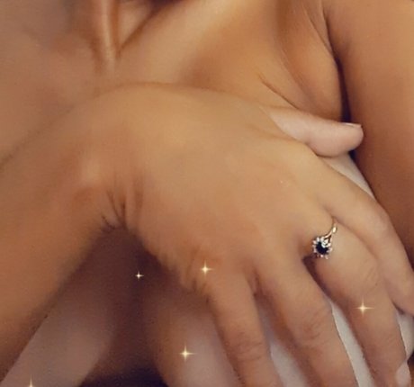 Nacktes geleaktes OnlyFans-Foto von Cl Hart