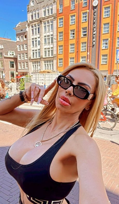 Nacktes geleaktes OnlyFans-Foto von Alexa Mena