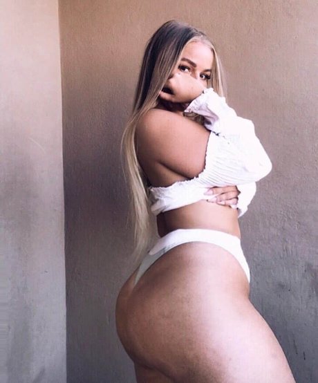 Nacktes geleaktes OnlyFans-Foto von Emmahaggstrom