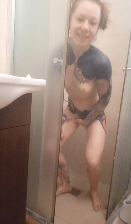 Nacktes geleaktes OnlyFans-Foto von Freya Volt