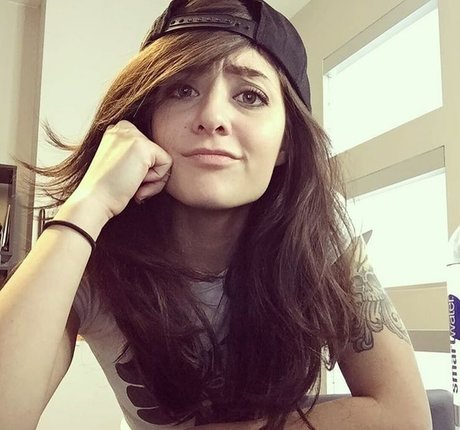 Nacktes geleaktes OnlyFans-Foto von Twomgovercsquared