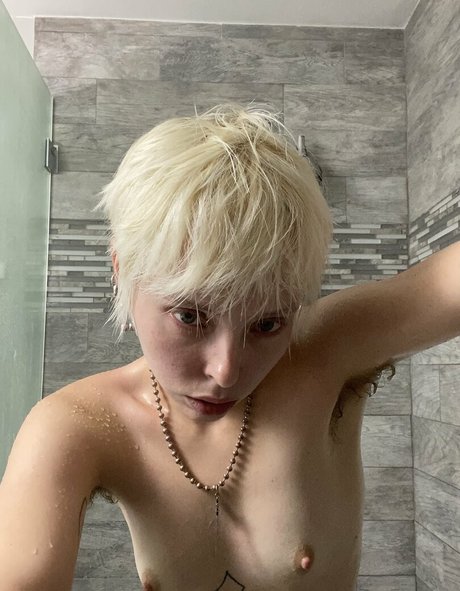 Nacktes geleaktes OnlyFans-Foto von Vampyr4u