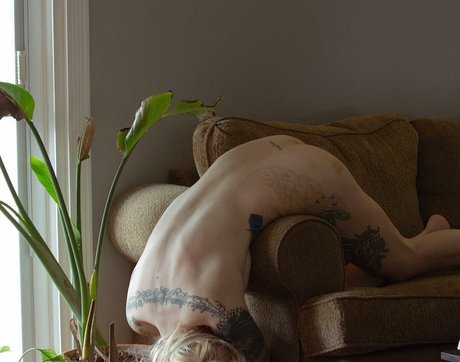 Nacktes geleaktes OnlyFans-Foto von Lucy Everleigh