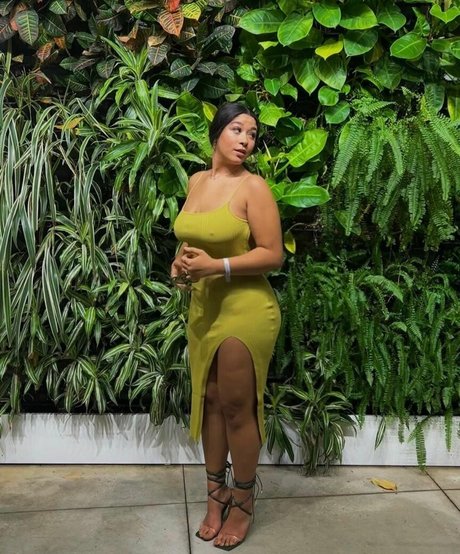 Nacktes geleaktes OnlyFans-Foto von Stormiray