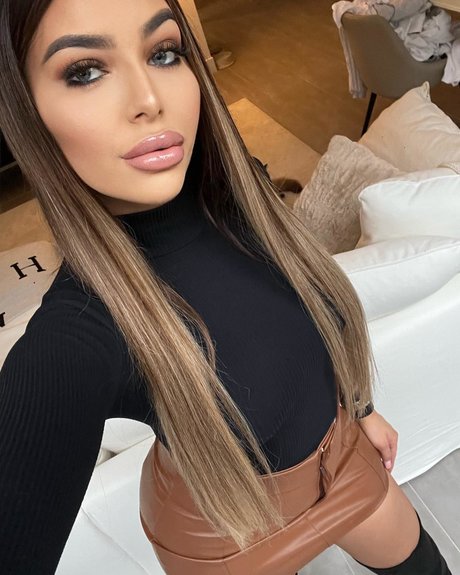 Nacktes geleaktes OnlyFans-Foto von Erin Gray