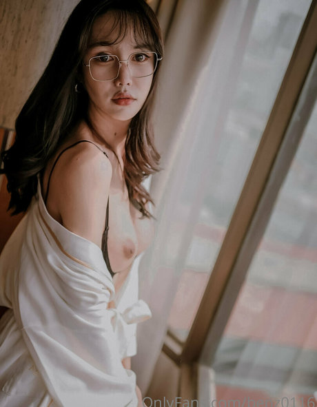 Nacktes geleaktes OnlyFans-Foto von Benz Sang