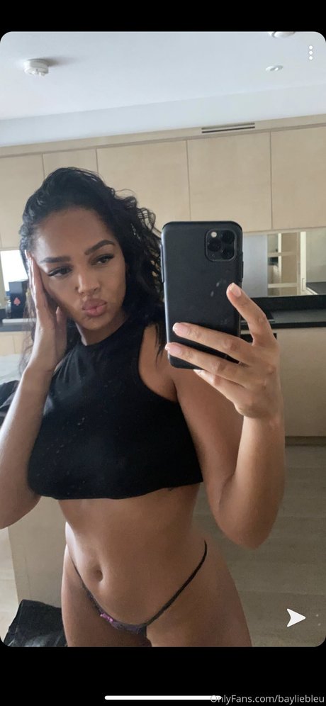 Nacktes geleaktes OnlyFans-Foto von Bayliebleu