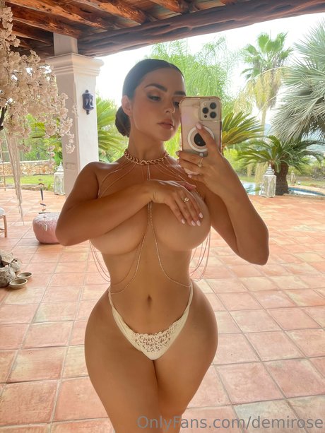 Demi Rose