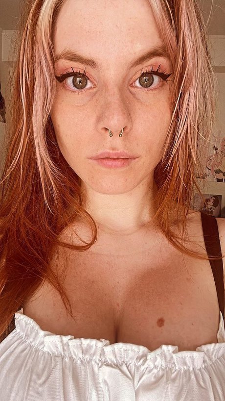 Nacktes geleaktes OnlyFans-Foto von Lucilla Jiggly