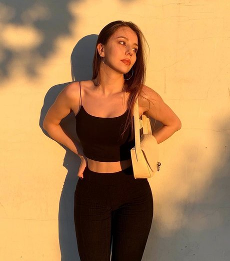 Nacktes geleaktes OnlyFans-Foto von Sinem Ozgur