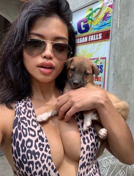 Nacktes geleaktes OnlyFans-Foto von Alyssa Silos