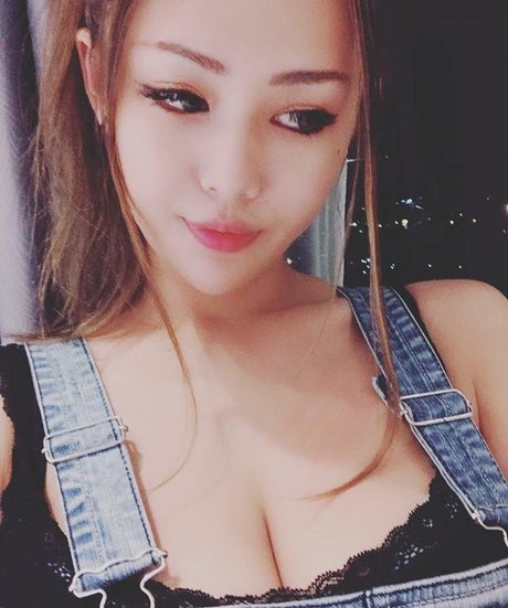 Nacktes geleaktes OnlyFans-Foto von Ma Yourong