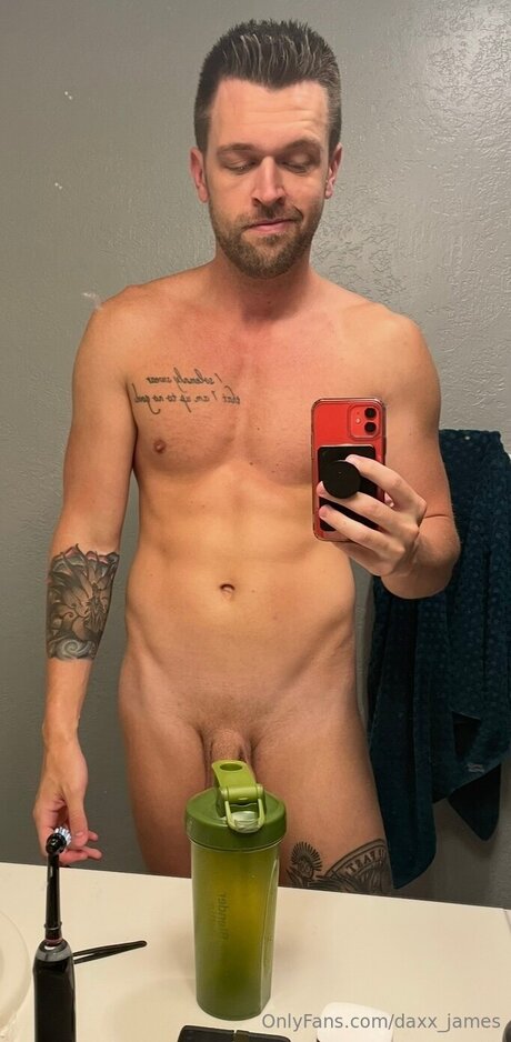 Nacktes geleaktes OnlyFans-Foto von Daxx James