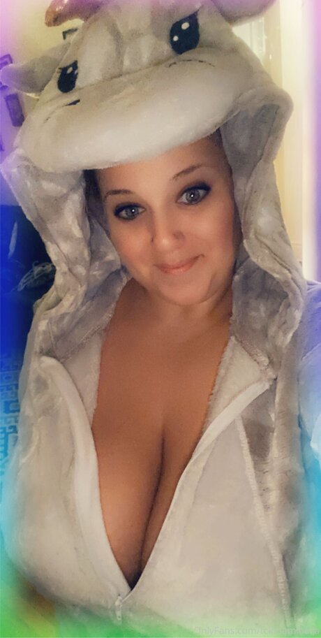 Nacktes geleaktes OnlyFans-Foto von Tckmamibella