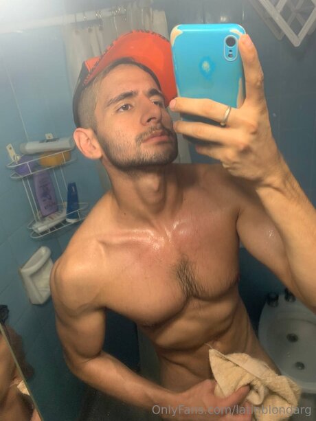 Nacktes geleaktes OnlyFans-Foto von Latinblondarg