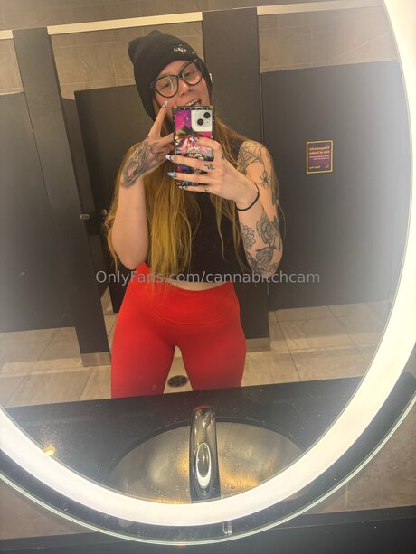 Cannabitchcam