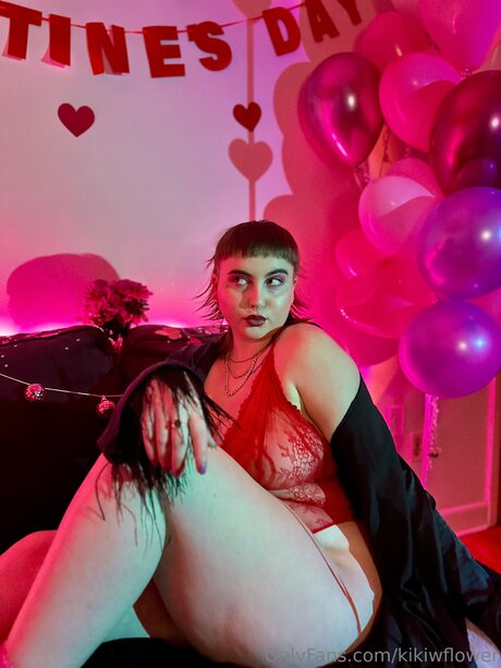 Nacktes geleaktes OnlyFans-Foto von Kikiwflower