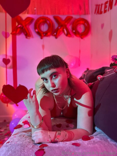 Nacktes geleaktes OnlyFans-Foto von Kikiwflower
