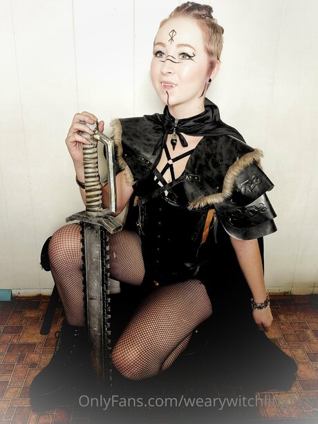 Wearywitchlingfree