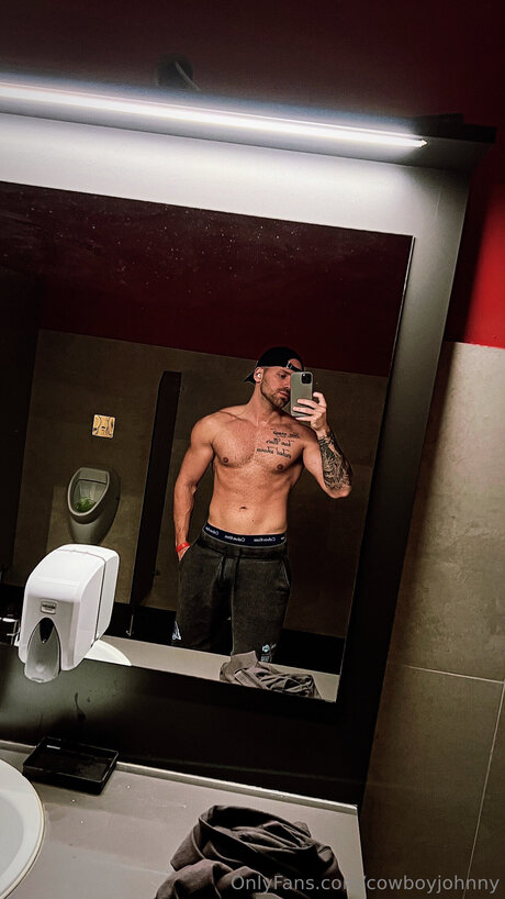 Nacktes geleaktes OnlyFans-Foto von Cowboyjohnny