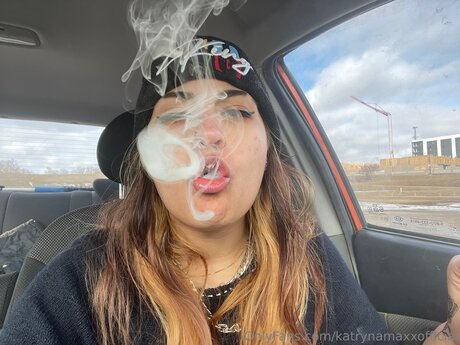 Katrynamaxxofficial